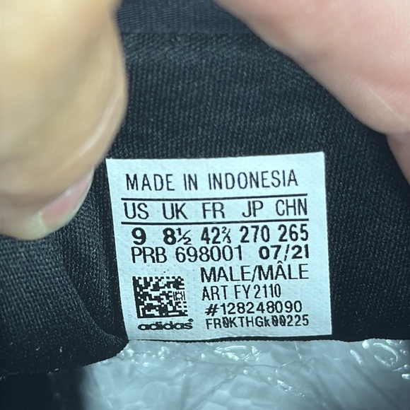 (C) Adidas SWIFT RUN X FY2110 Men's Running Shoes, Black/White, Size 9 - Picture 7 of 13